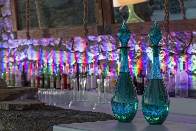 Myconian Utopia Relais & Chateaux