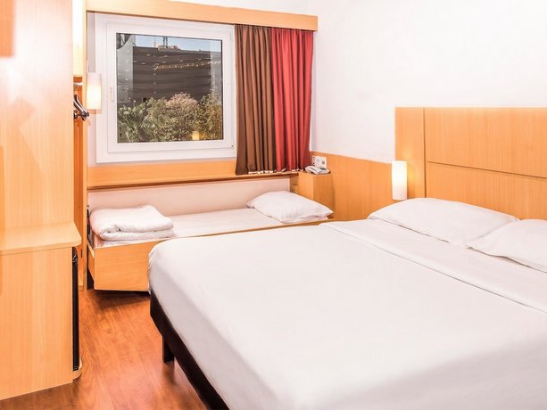 Ibis Asuncion