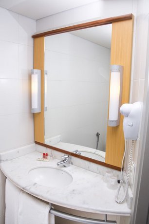 Ibis Asuncion