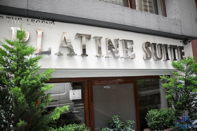 The Legend Platine Suite