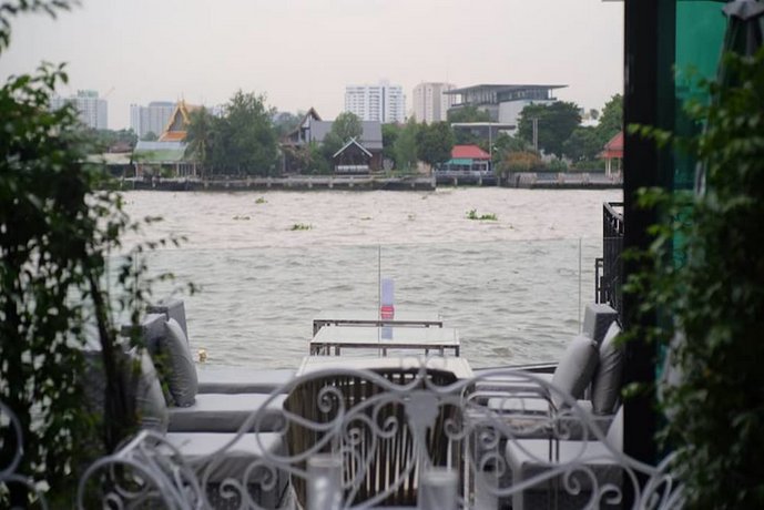 V Varee Bangkok