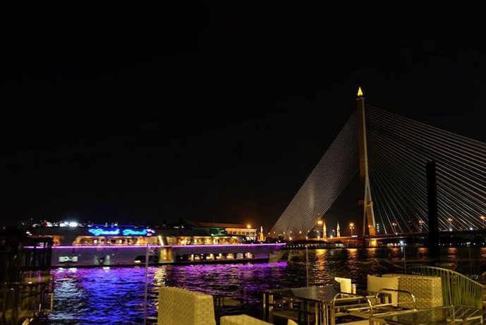 V Varee Bangkok