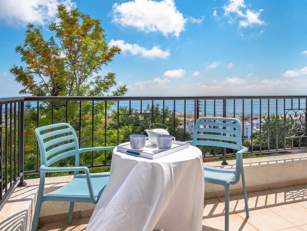 Villa Atlantica