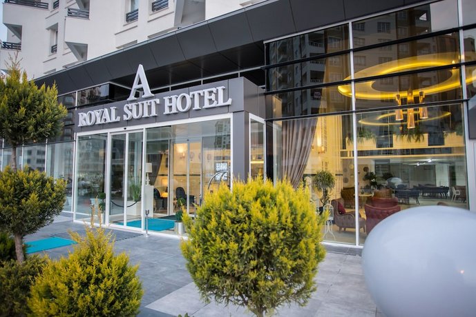 Aroyal Suites Hotel