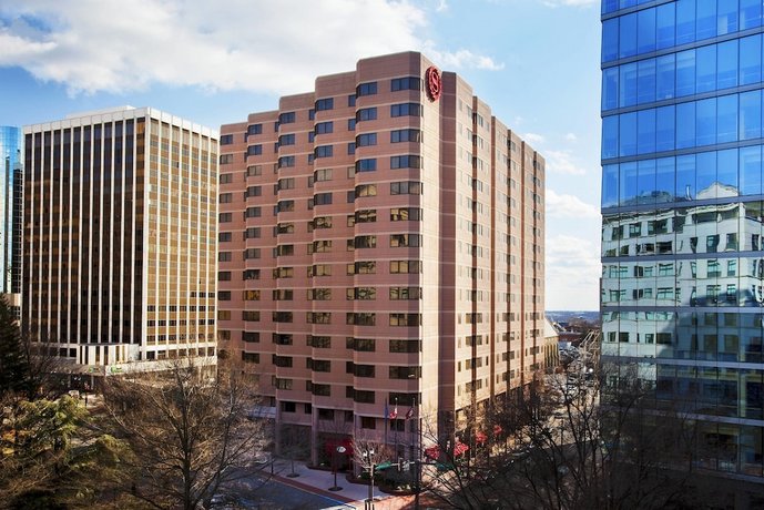 Sheraton Suites Wilmington Downtown