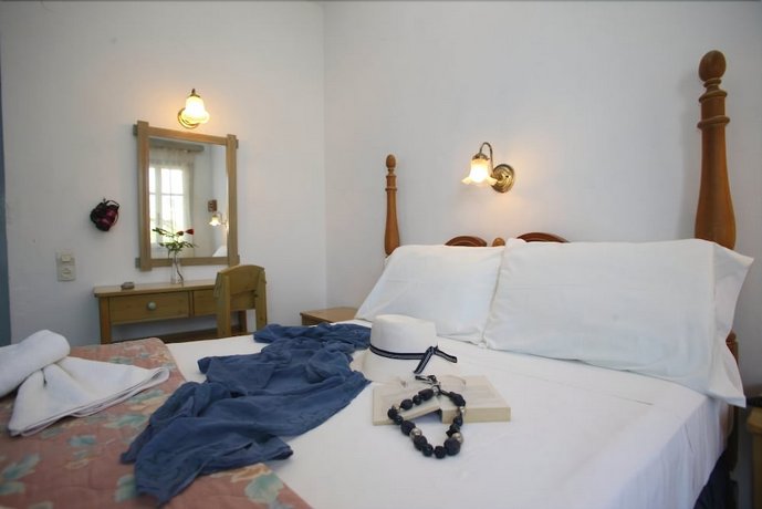 Dolphin Hotel