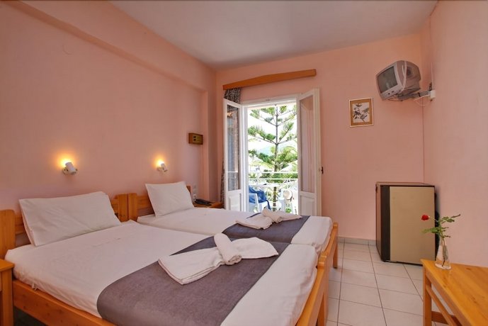 Dolphin Hotel