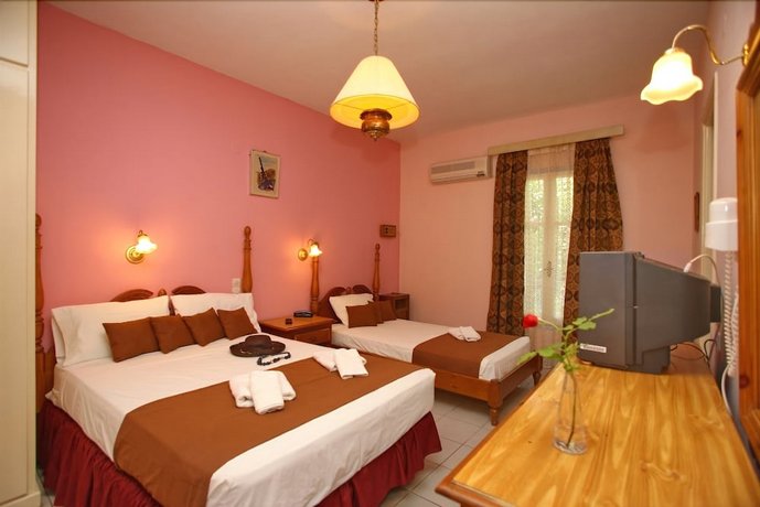 Dolphin Hotel
