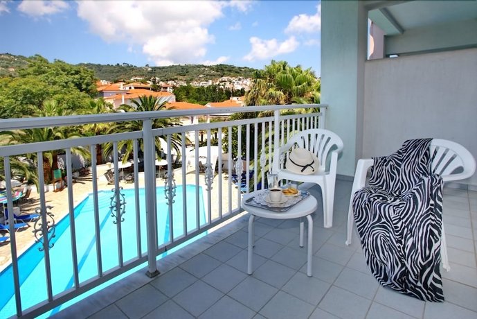 Dolphin Hotel