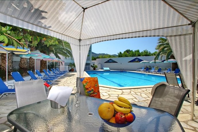 Dolphin Hotel