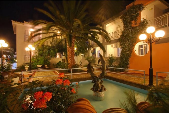 Dolphin Hotel