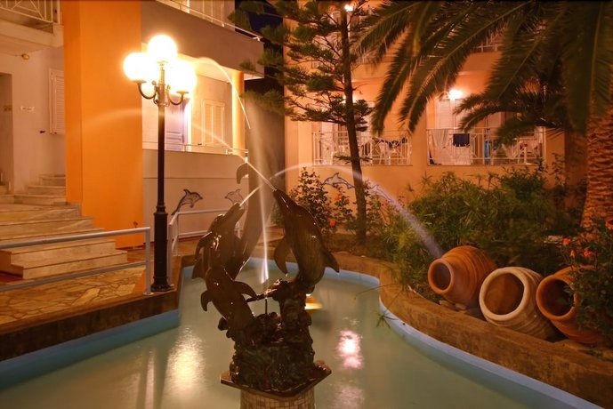 Dolphin Hotel