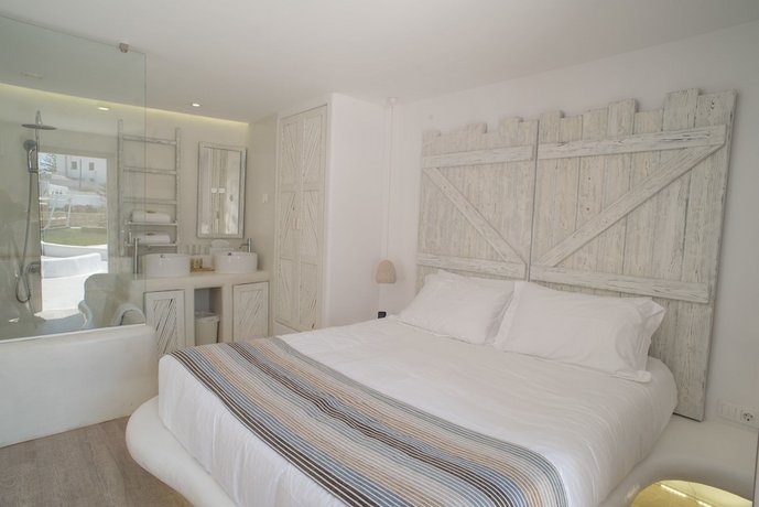 Akkadian Lgbt Boutique Hotel (ex. Three Shades Mykonos)