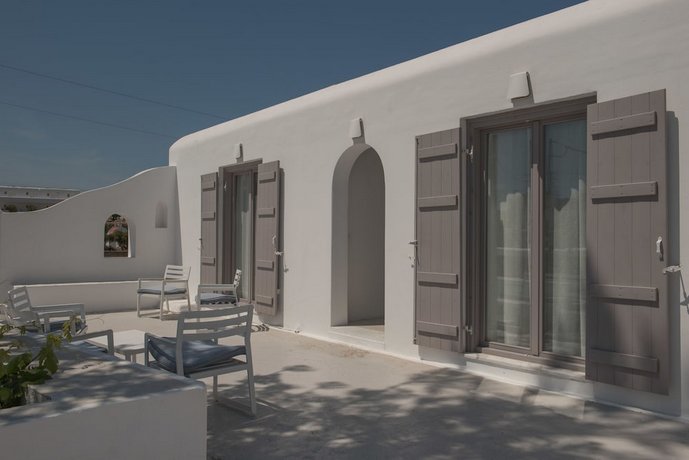 Akkadian Lgbt Boutique Hotel (ex. Three Shades Mykonos)