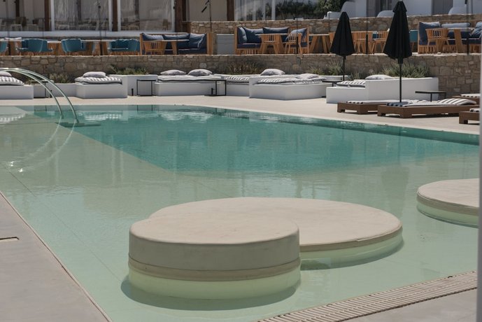 Akkadian Lgbt Boutique Hotel (ex. Three Shades Mykonos)