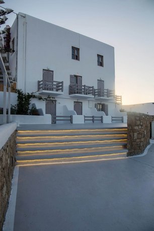 Akkadian Lgbt Boutique Hotel (ex. Three Shades Mykonos)