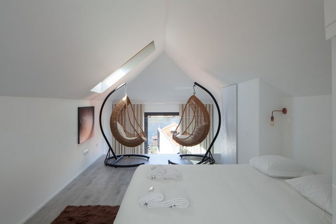 7 Gaia Roaster Apartments