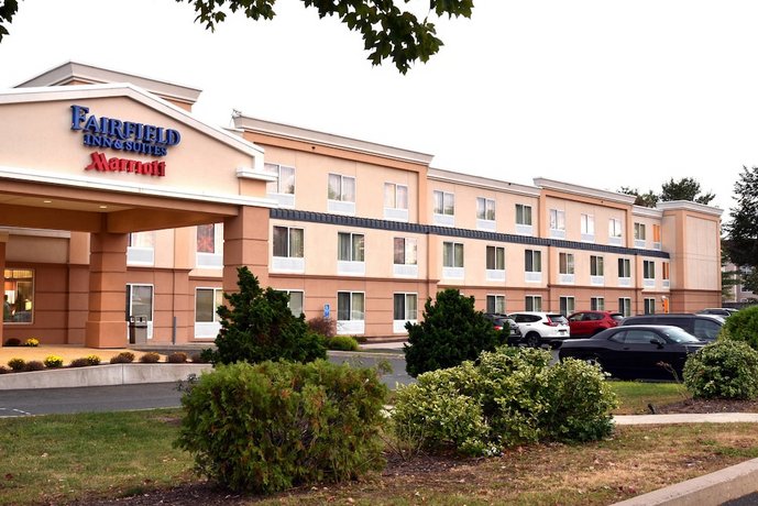 Fairfield Inn & Suites Hartford Airport