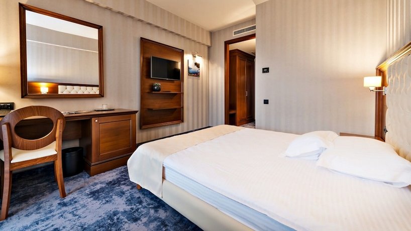 Hotel Briliant