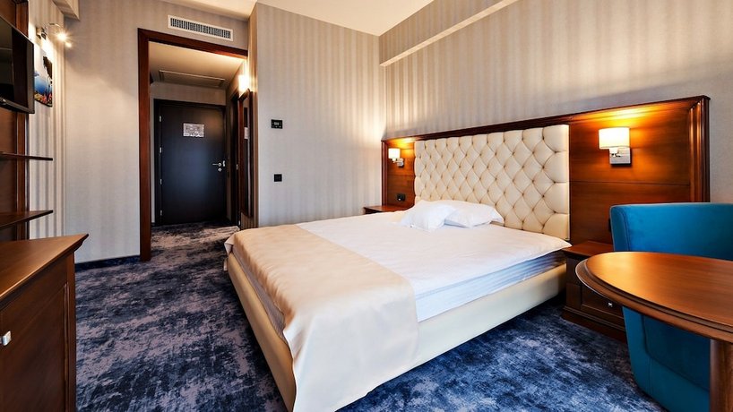 Hotel Briliant