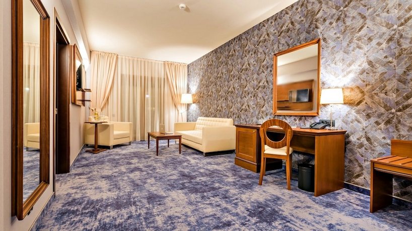 Hotel Briliant