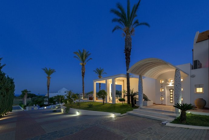 Grande Dame Villa