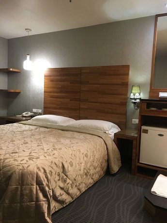 Friends Hotel Yo Tong