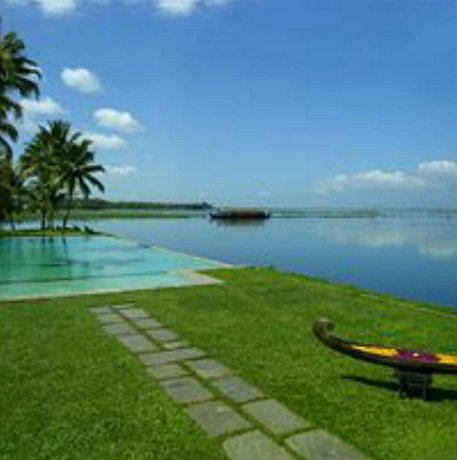 Kumarakom Lake Resort