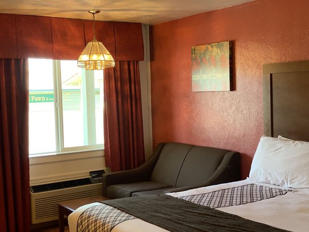 Red Carpet Inn Medford