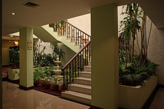 Hotel Clarks Varanasi