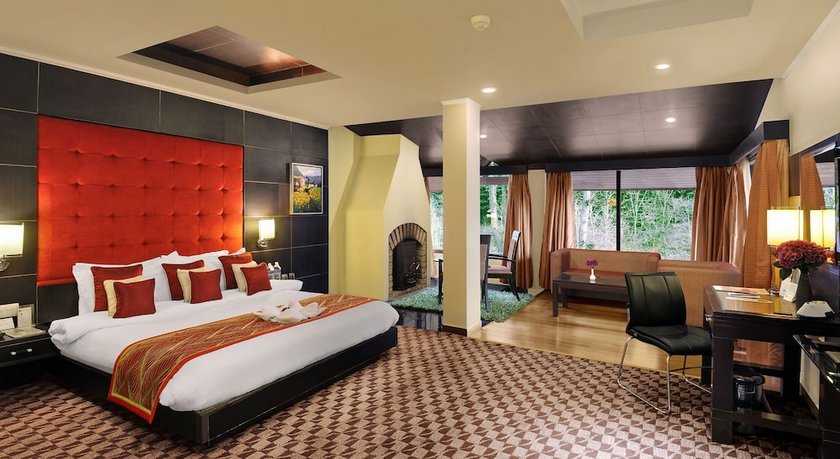 Quality Inn River Country Resort