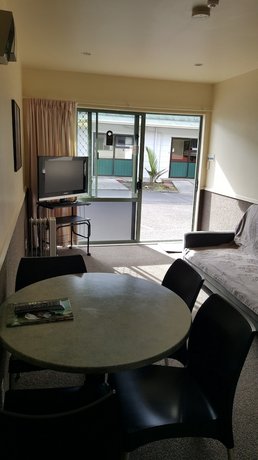 Auckland North Shore Motels & Holiday Park