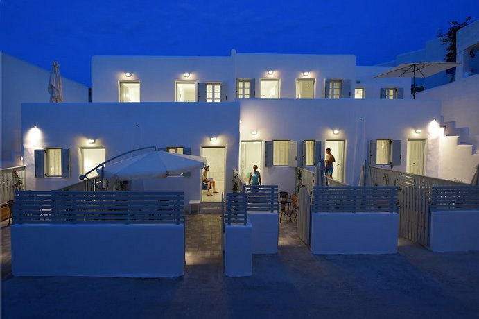 Porto Naoussa - Adults Only