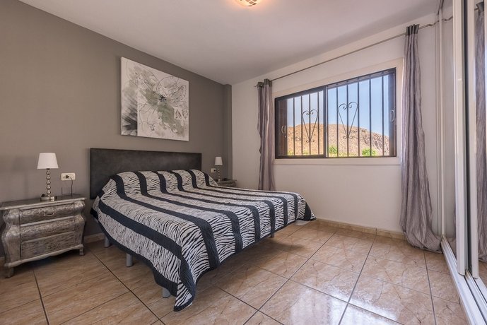 Paloma Beach Apartments