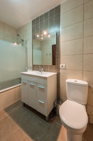 Paloma Beach Apartments