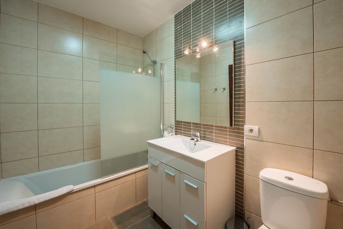 Paloma Beach Apartments