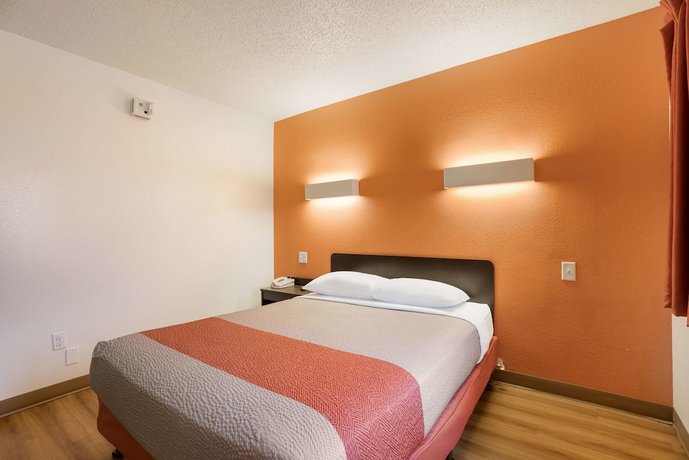 Motel 6 Orlando - International Drive