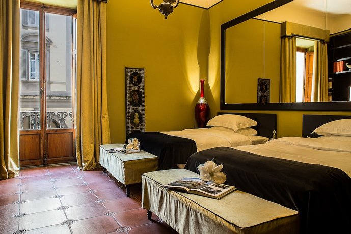 Porcellino Gallery - The Tuscan Collection