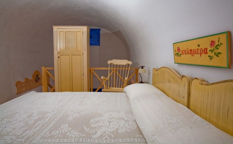 Aegagros Caldera Houses