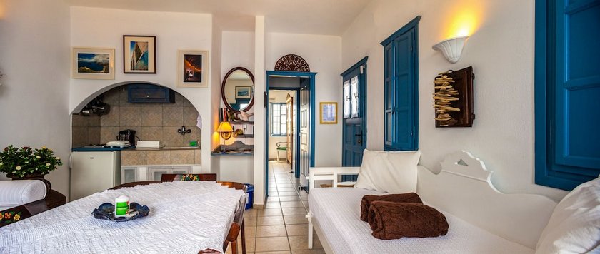 Aegagros Caldera Houses