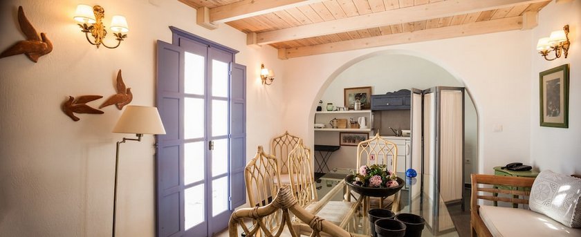 Aegagros Caldera Houses