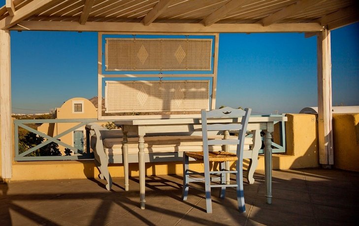 Aegagros Caldera Houses