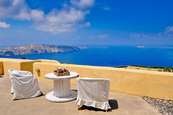 Aegagros Caldera Houses
