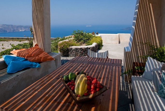 Aegagros Caldera Houses