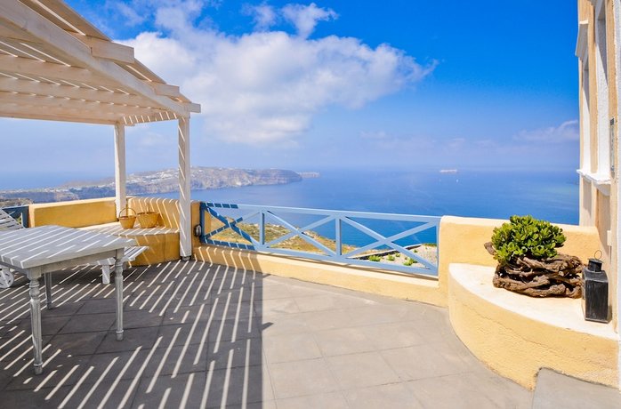 Aegagros Caldera Houses