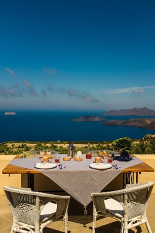 Aegagros Caldera Houses