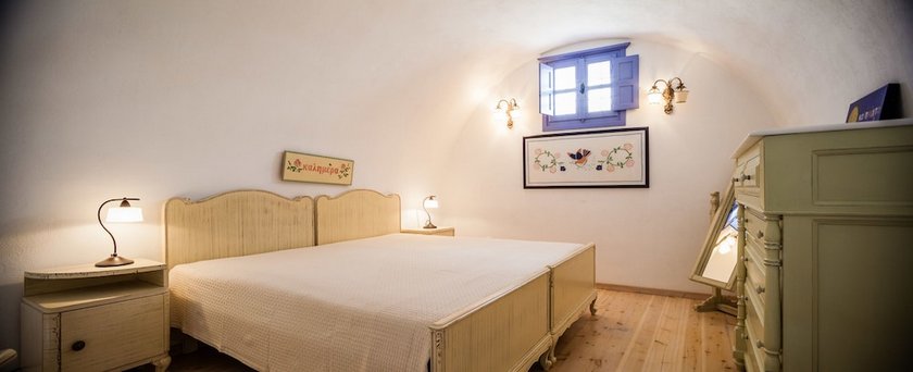 Aegagros Caldera Houses