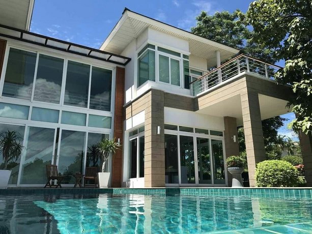 Baan Talay Pool Villa