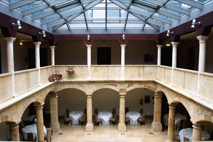 Hotel Palacio de Meras