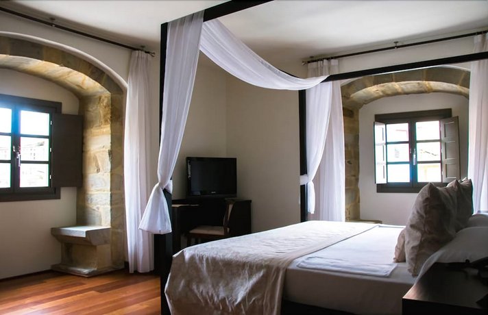Hotel Palacio de Meras